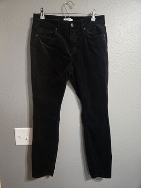 Loft Curvy Skinny Black Velvet Pants Size 30/10